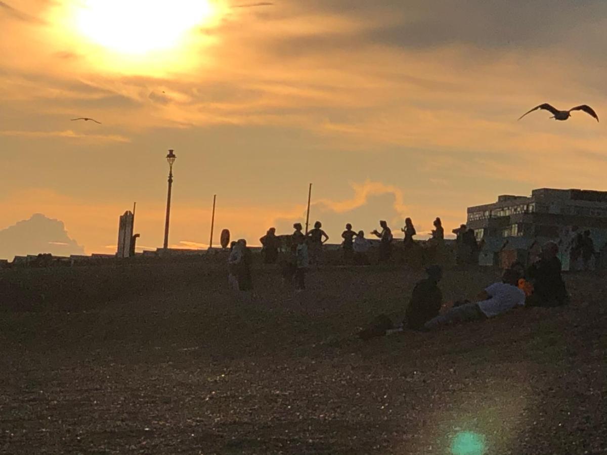 Poets Rest, Free Parking, Ev Socket Fees Apply Walk To Beach Brighton Exterior photo